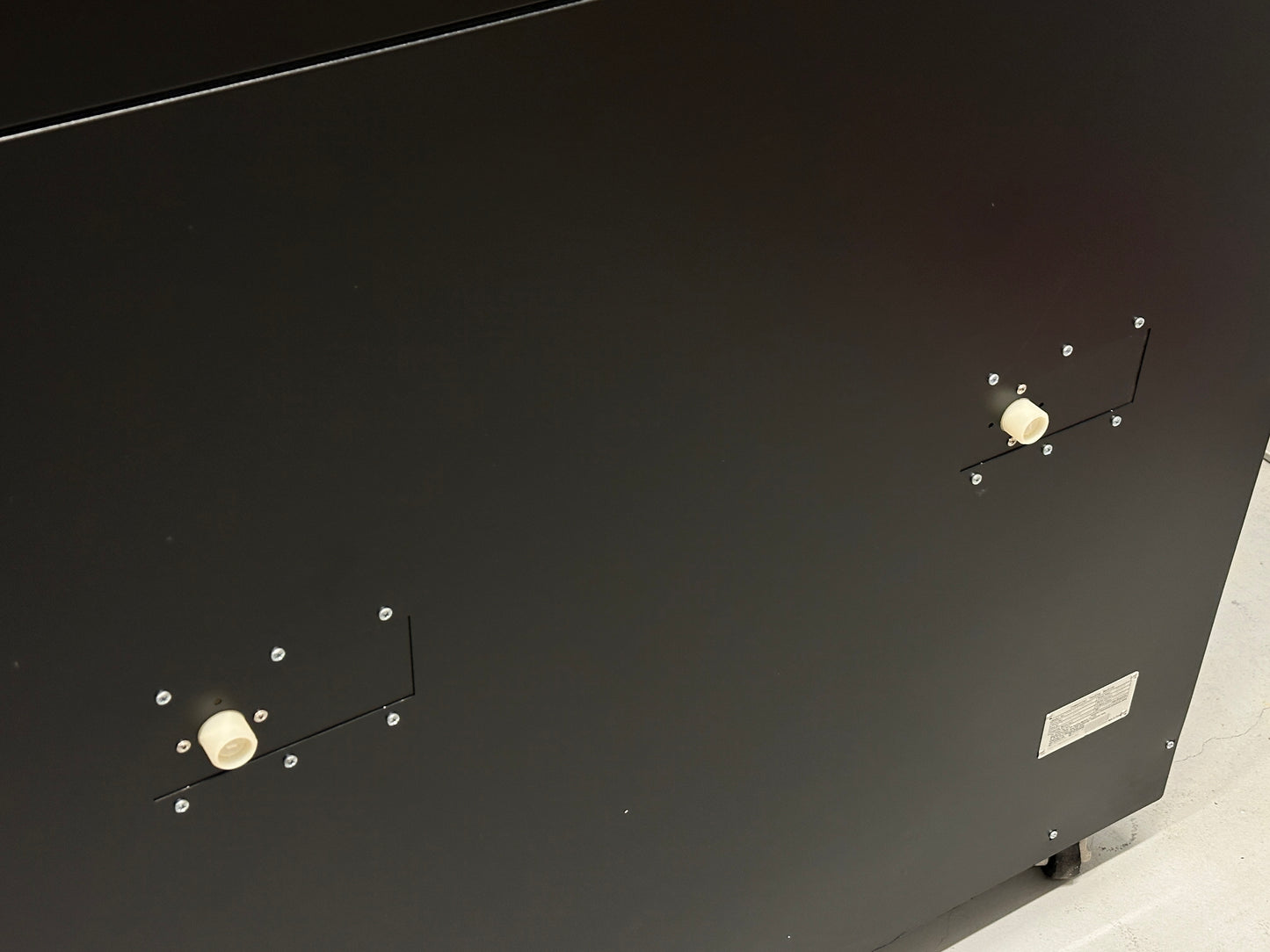 Mach 8.0 - Touch Screen Coffee Vending Machine