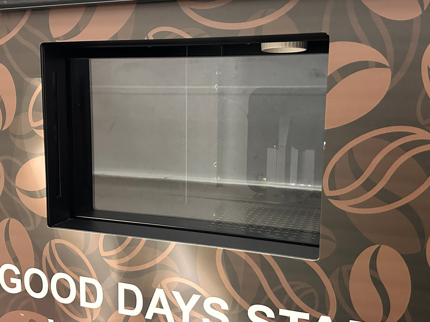 Mach 8.0 - Touch Screen Coffee Vending Machine